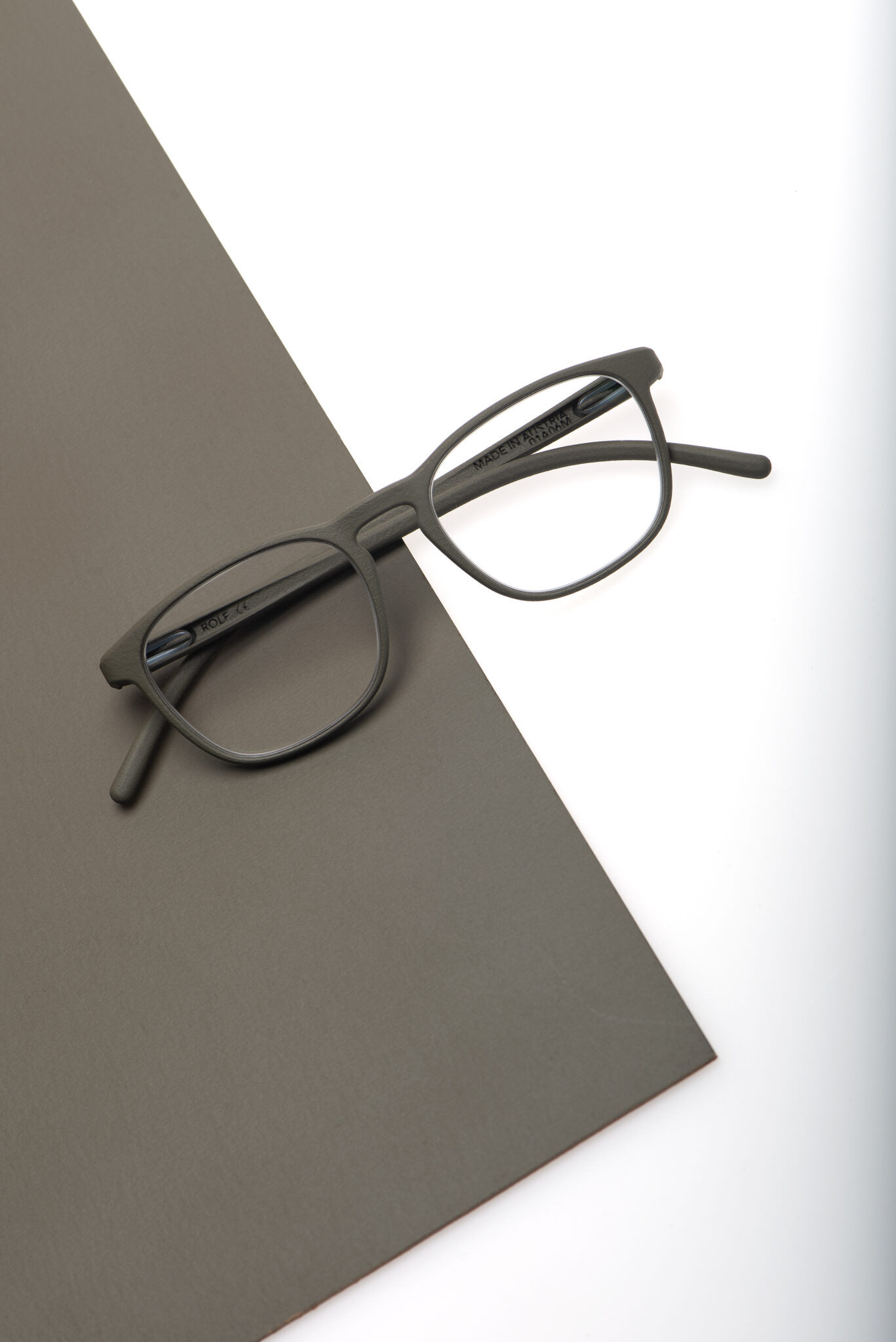 ROLF-substance-RUKI-browngrey