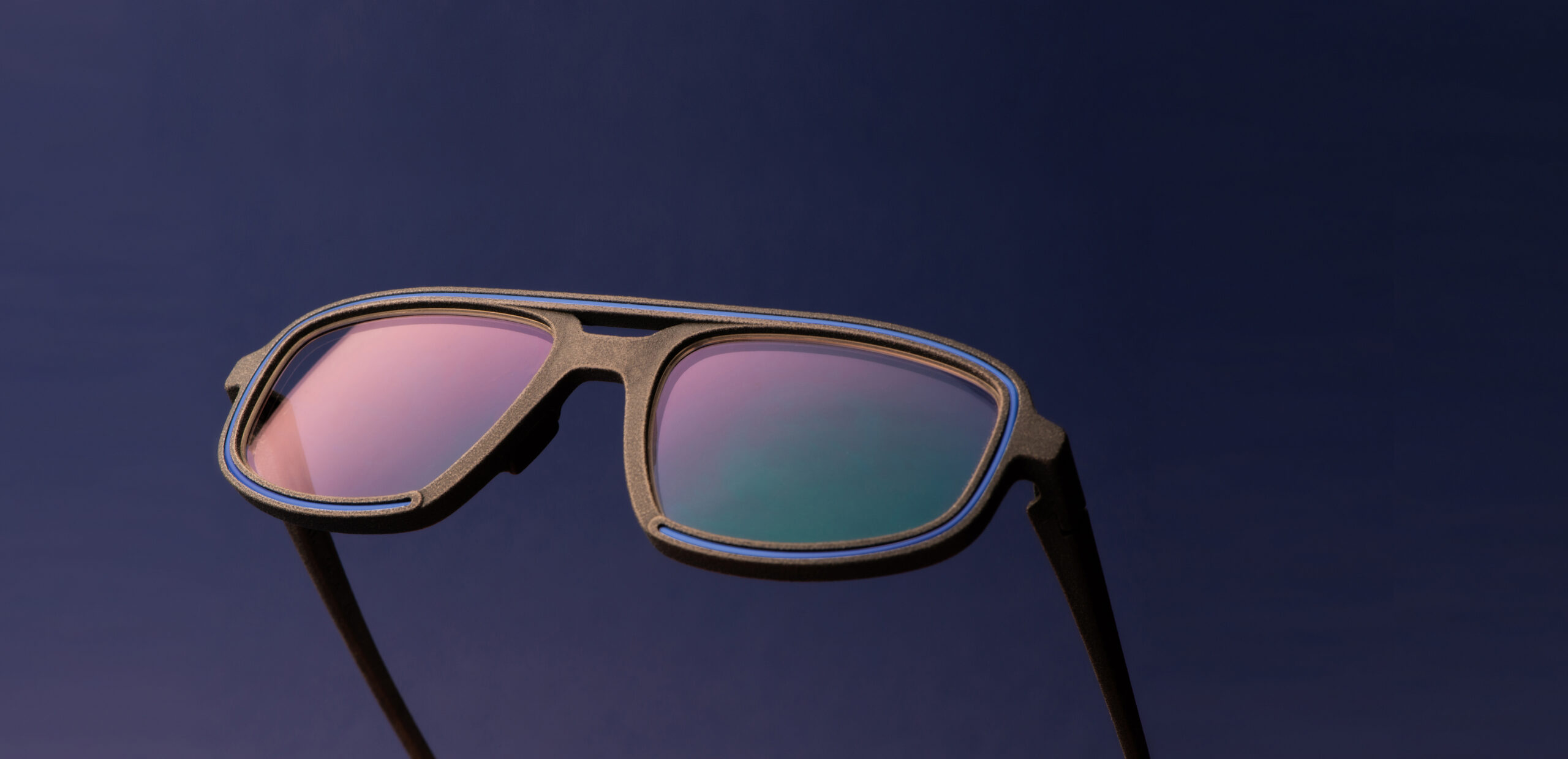 rolf-spectacles-TRIK-award-winning-red-dot-wire-collection