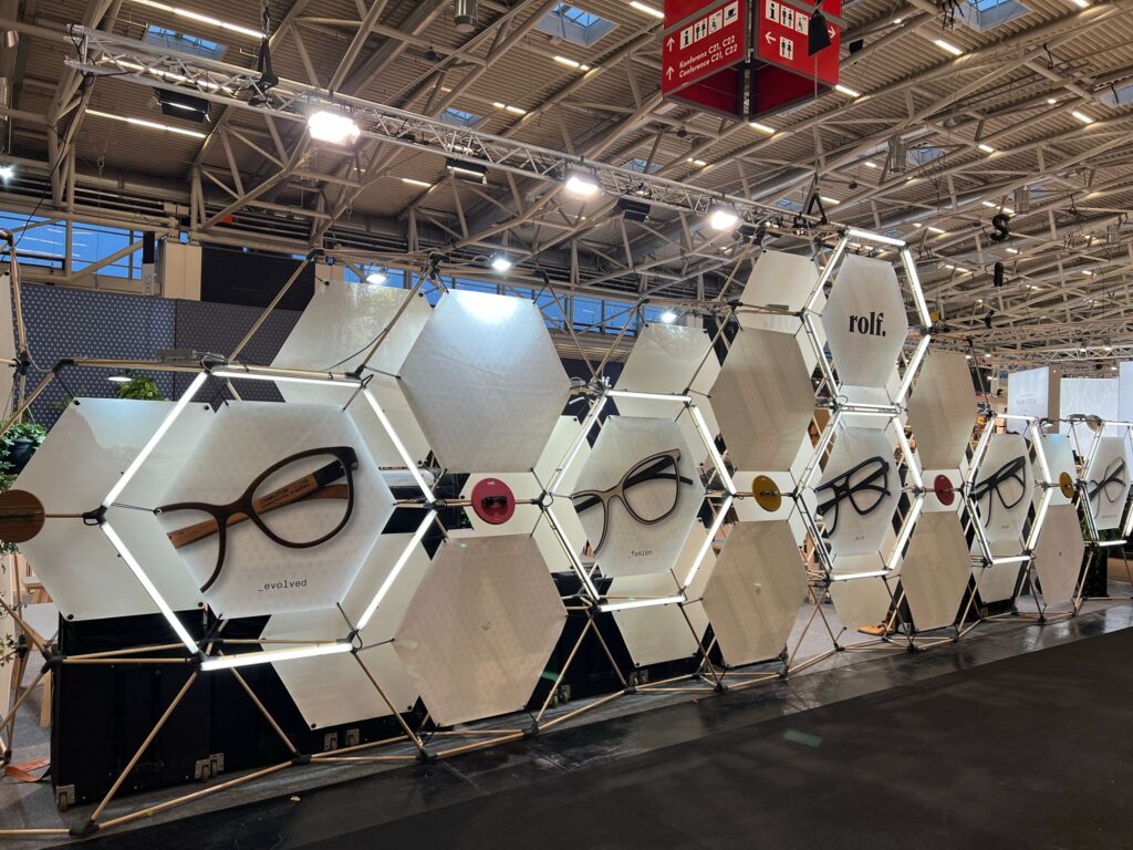 rolf-eyewear-messestand-booth-at-opti-26-10